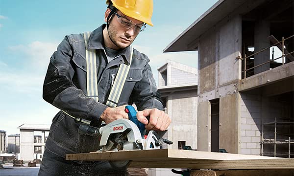 Bosch GKS 185-LI Professional Cordless Circular Saw, 18V Brushless Motor, 165mm Blade, Dust Extraction Port, Battery Platform Compatible, Lightweight