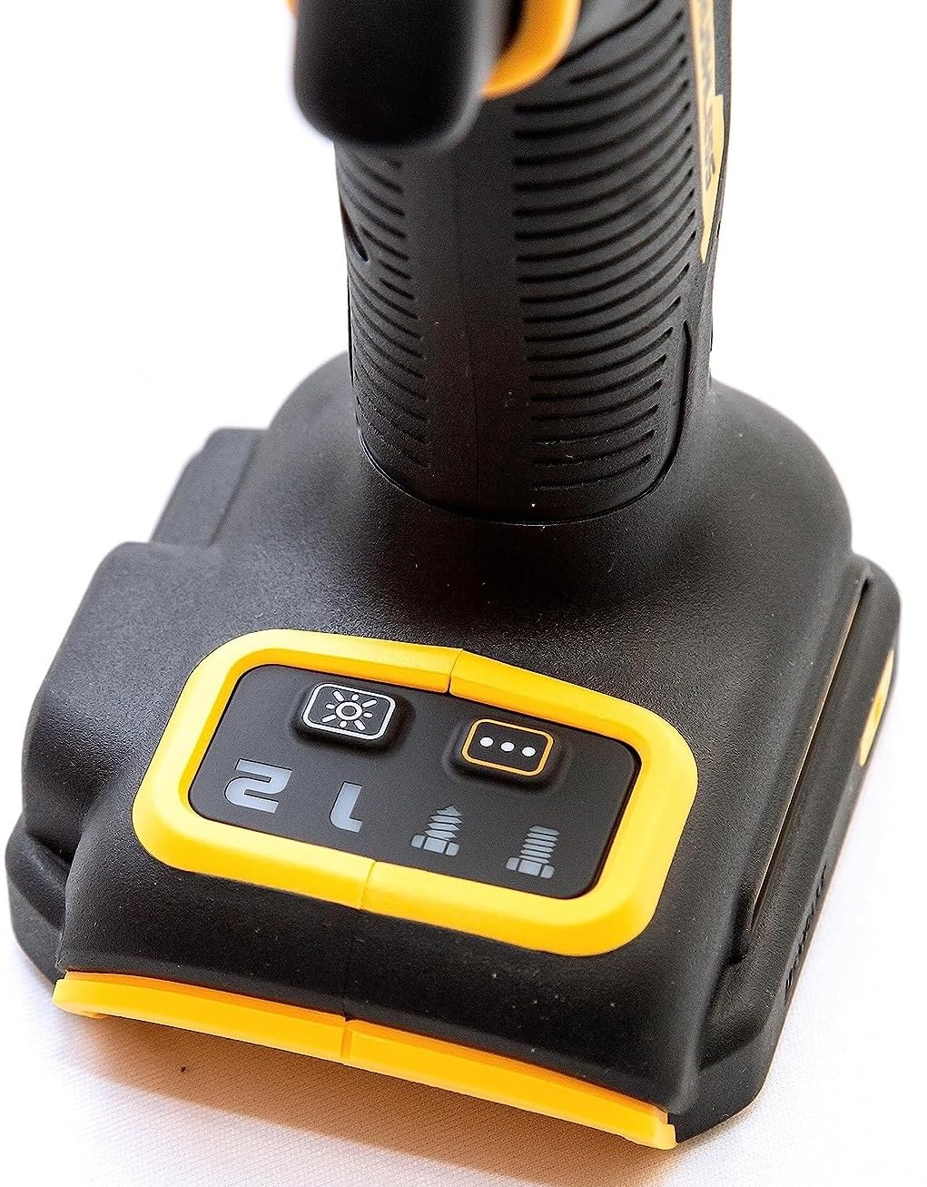 DEWALT DCF922N-B1 12” 20V Max Li-ion Reversible Cordless Brushless Compact Impact Wrench,610 Nm Torque with LED Ring Lighting