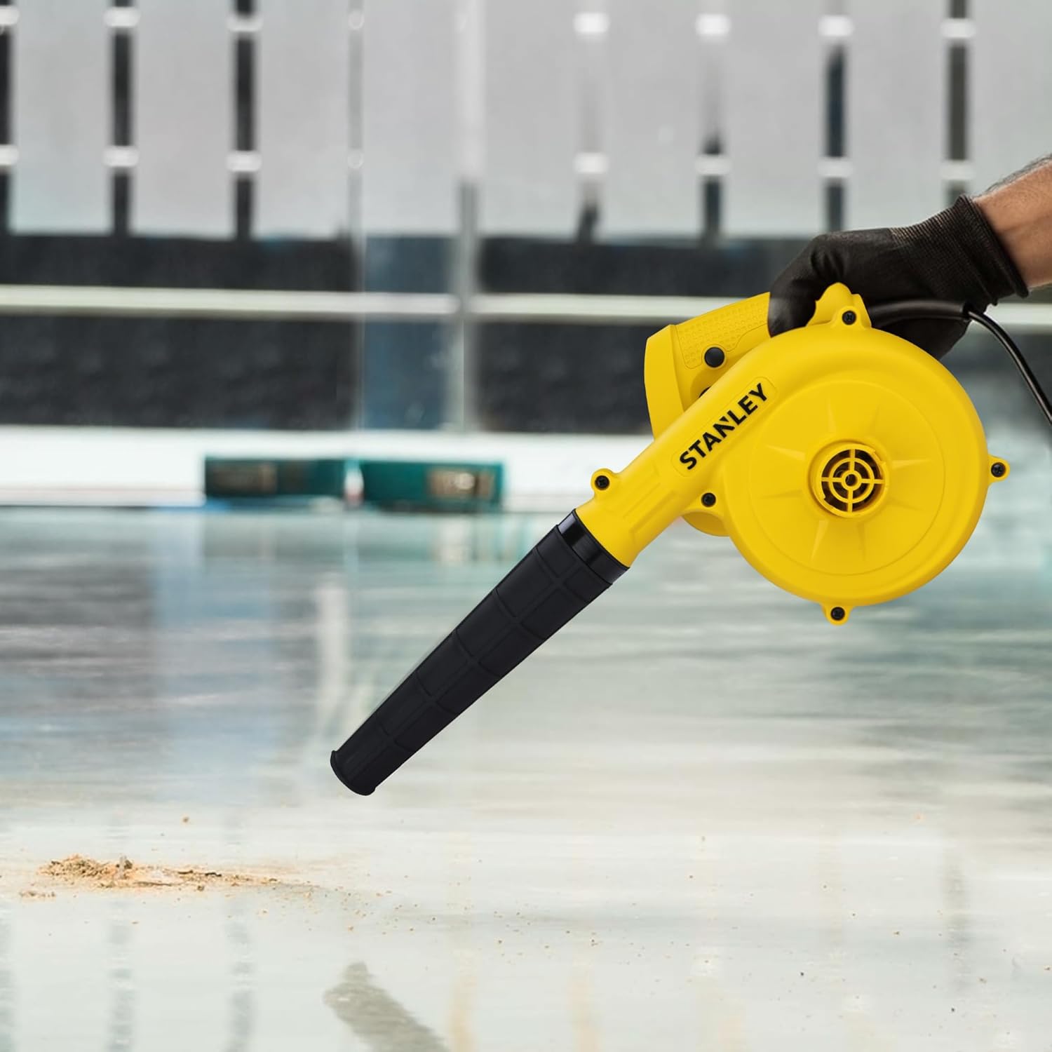 STANLEY SPT500-IN 500W Single Speed CORDED Air Blower for Clearing Away Dust Particles from Furniture, Cars, Windows & Other Rigid Surfaces, 16000 RPM,3500 lmin Airflow, 1Year Warranty