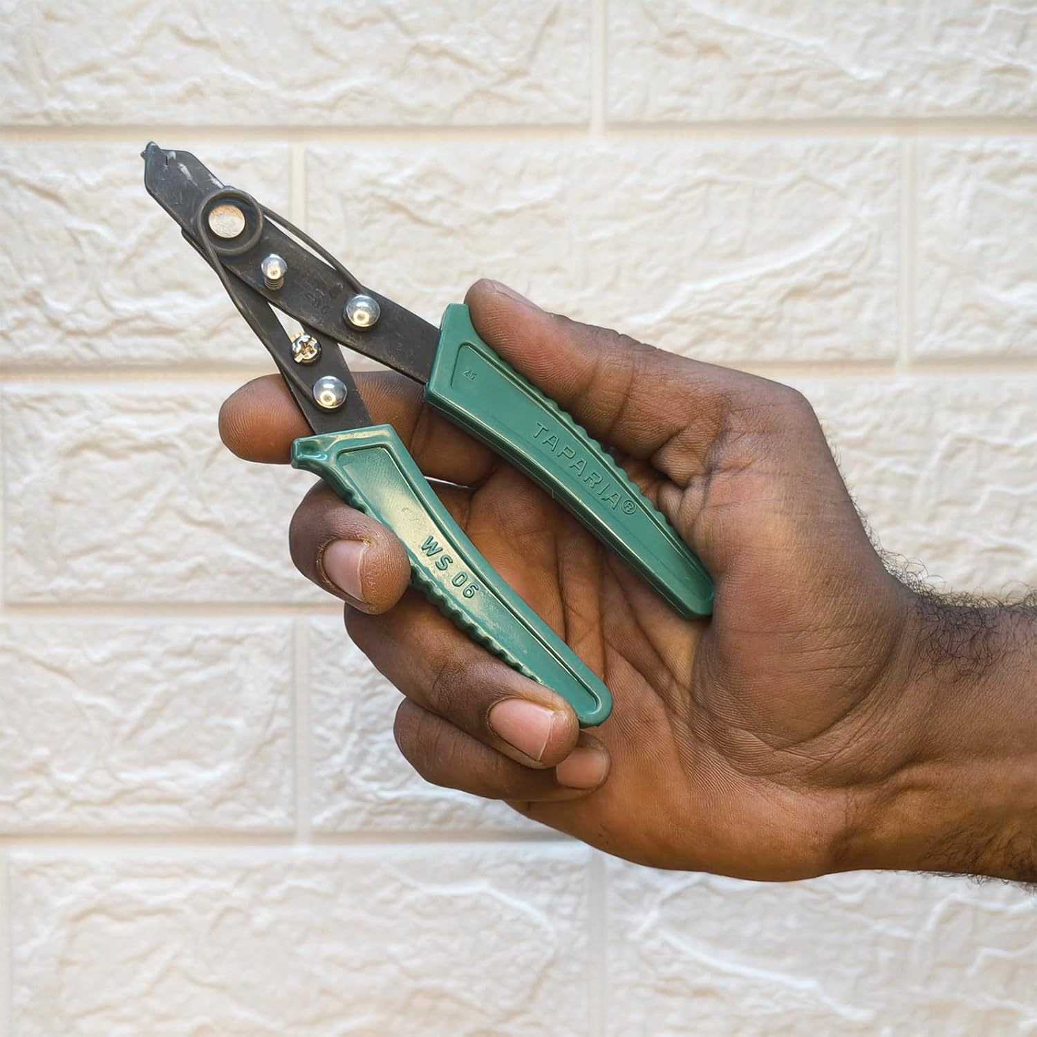 Taparia WS06 Wire Stripping Plier (Green and Black)