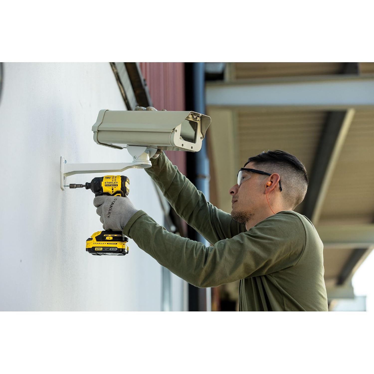 STANLEY FATMAX SBI811-B1 20V MAX CORDLESS Brushless 14 Inch Hex Impact Driver 2900 RPM Variable Speed 180 Nm High Torque Heavy Duty Power Fastener – BARE TOOL