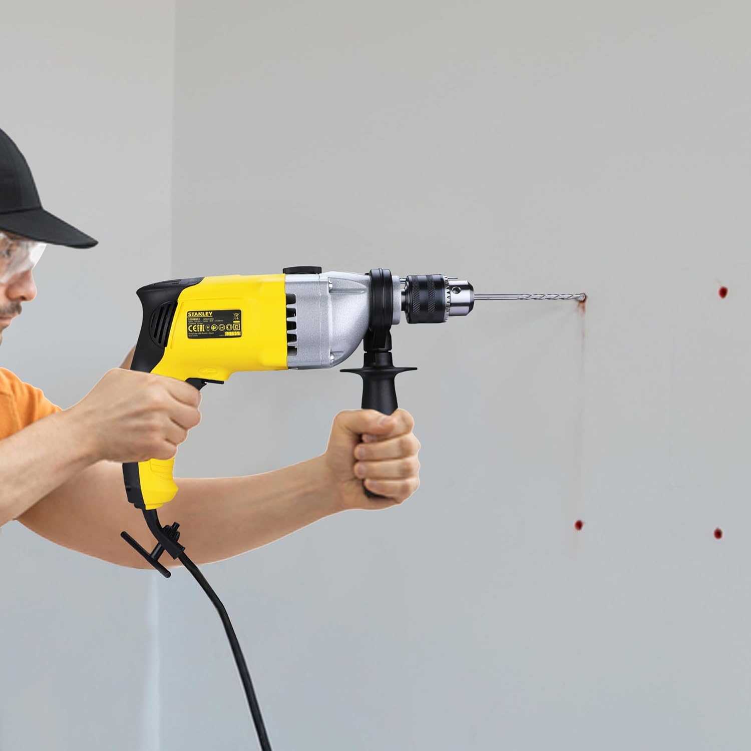 STANLEY STDH8013-IN 800W 13mm Reversible Percussion Drill