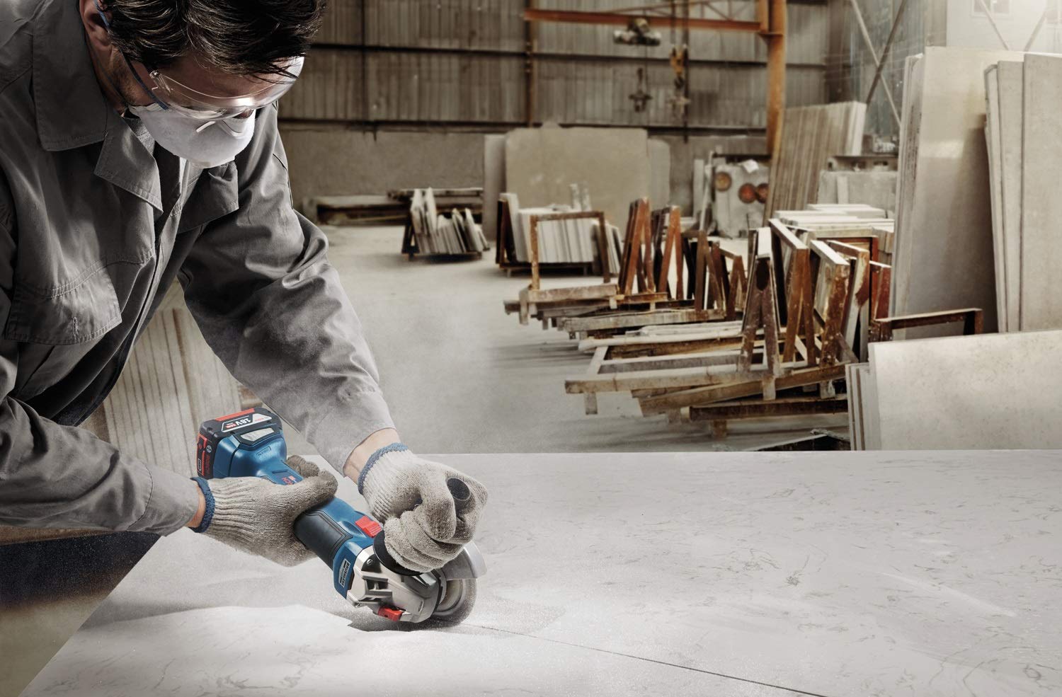 Bosch GWS 18V-10 Heavy Duty Cordless Angle Grinder, Brushless Motor, KickBack Control, 125 mm, M14, 9,000 rpm, 2.1 kg + 2 x battery GBA 18V 5.0Ah, Charger GAL 18V-40 & Accessories, 1 Year Warranty