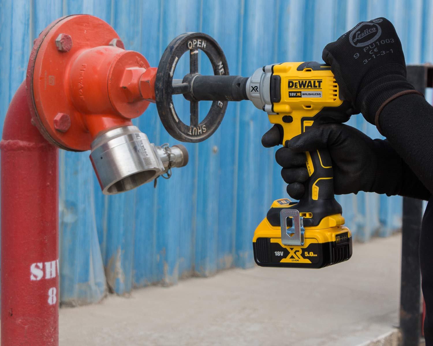 DEWALT DCF897N-XJ 18V 950 Nm XR Li ion 34 inch Cordless Impact Wrench with Brushless Motor