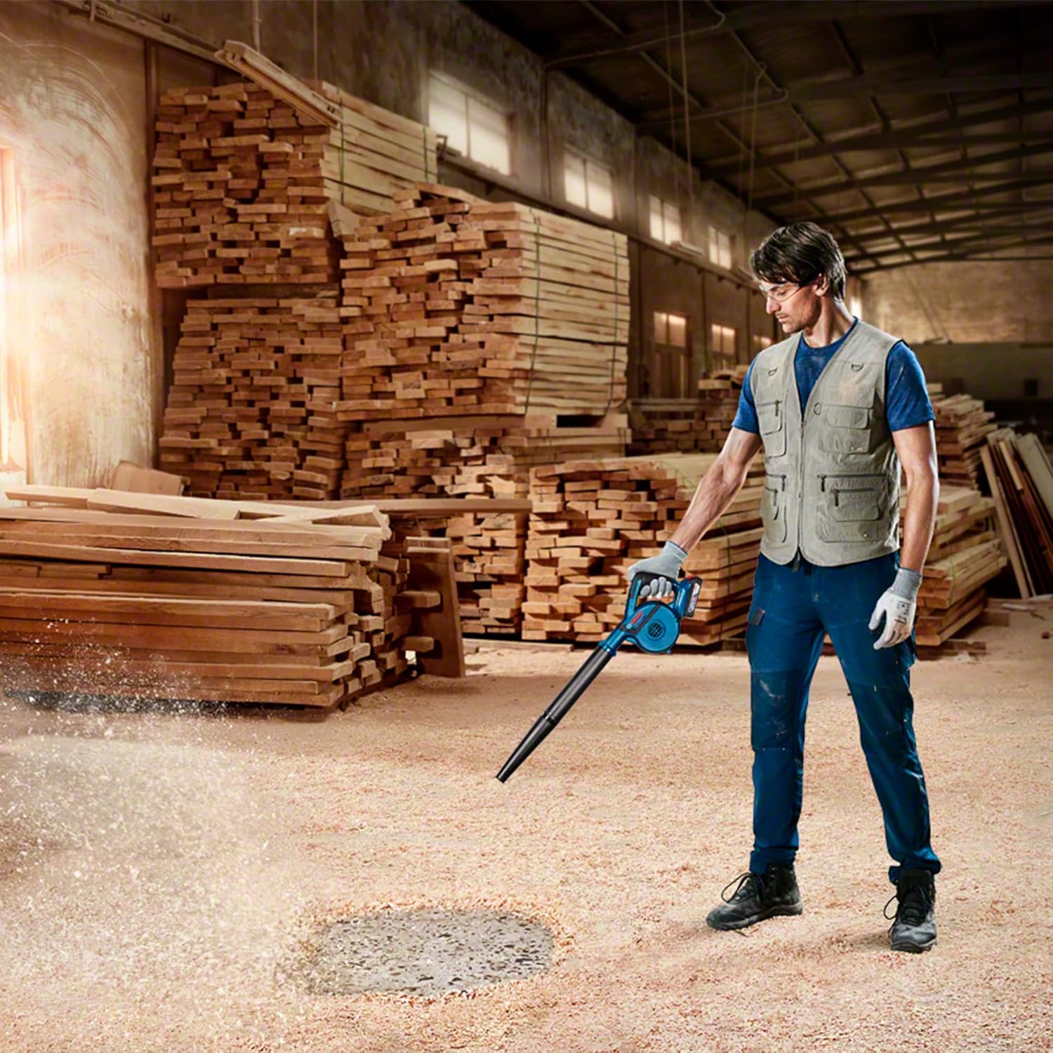 Bosch PRO HEAVY DUTY GBL 82-270 Blower with Dust Extraction