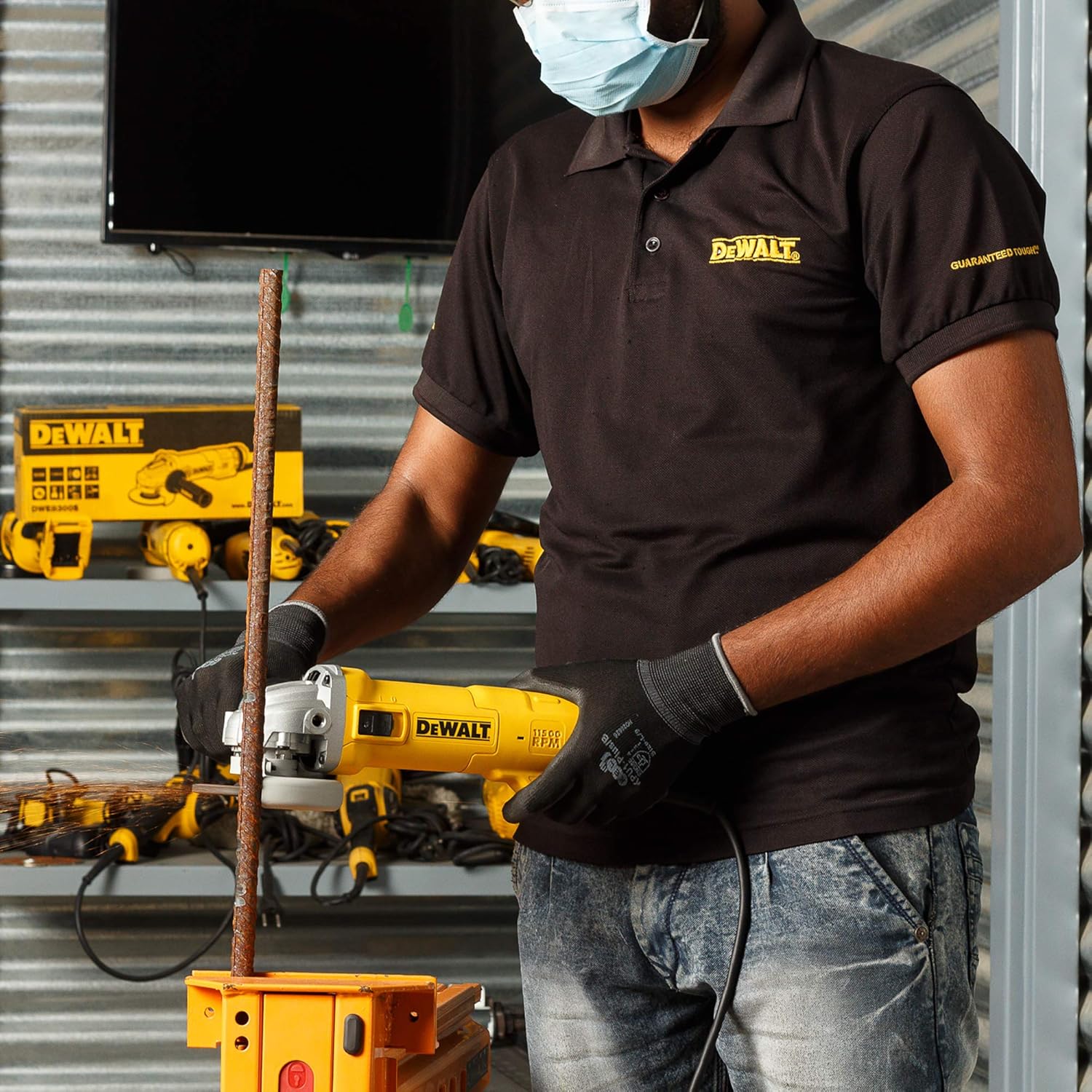 DEWALT DWE8300S-IN 1010W 100mm Heavy Duty Small Angle Grinder
