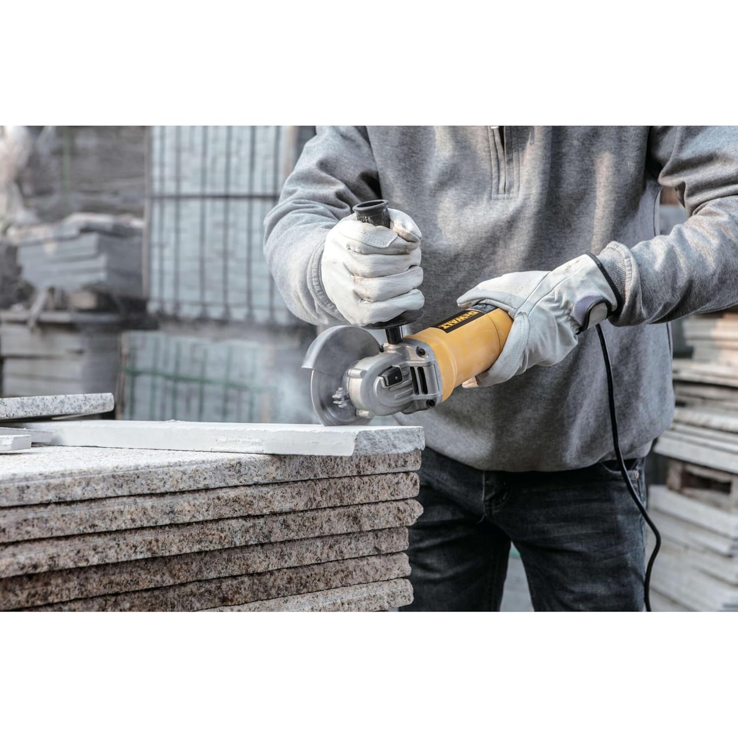 DEWALT DW810-IN01 750W 4 inch (100mm) Heavy Duty Small Angle Grinder with Toggle Switch