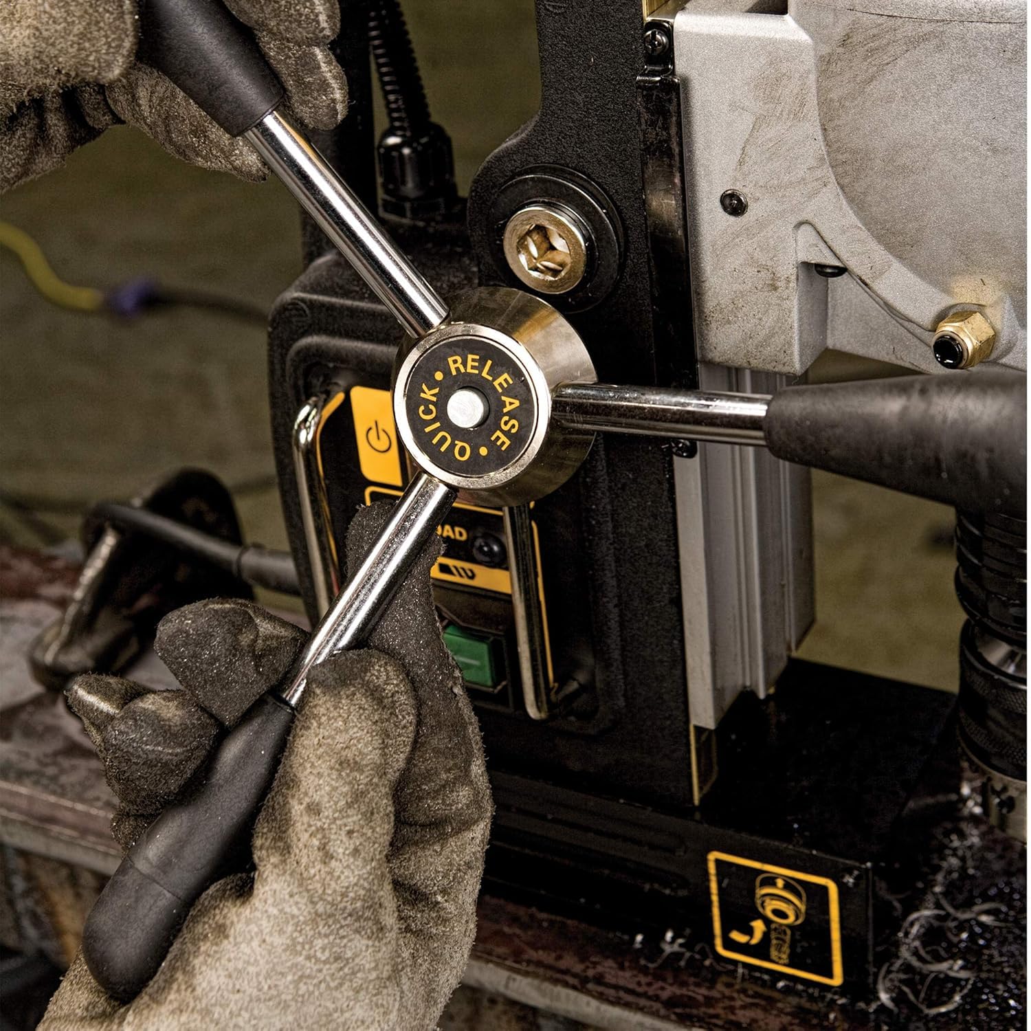 DEWALT DWE1622K-IN 1200W 50mm 2 Speed Magnetic Drill Machine Press