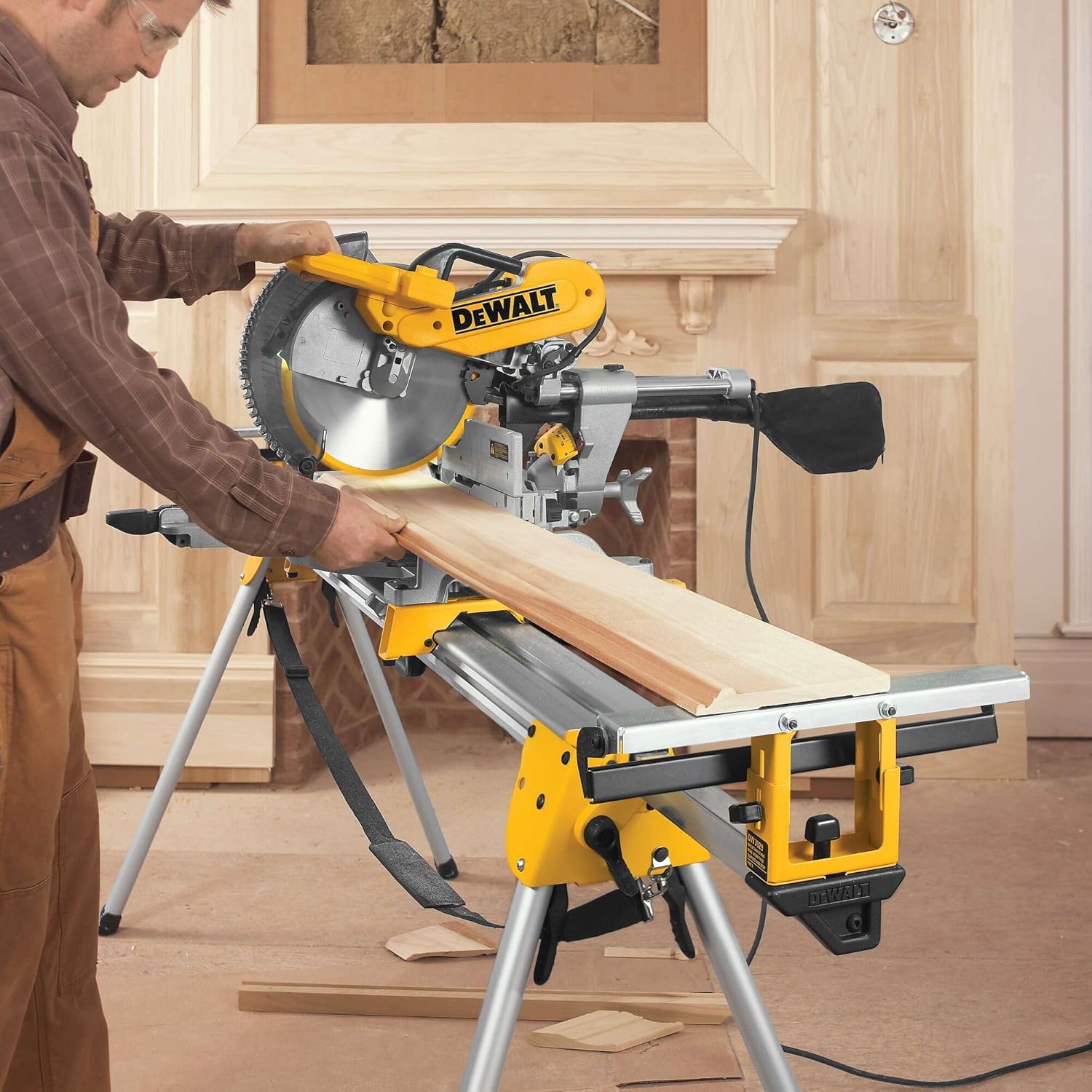 Dewalt Compound Slide Mitre Saw with 60T TCT Blade (DWS780, 1675Watt, 305mm)