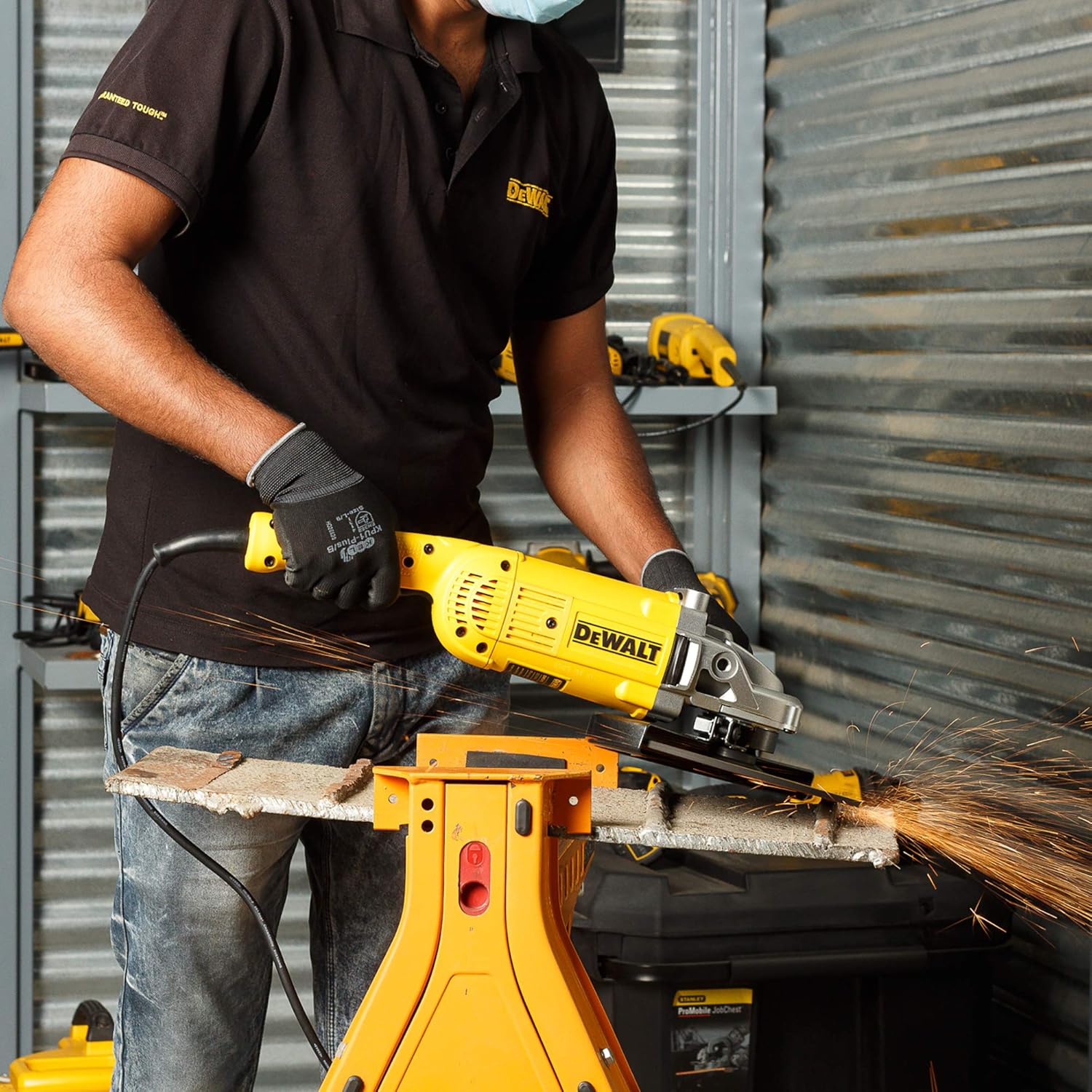 DEWALT DWE492-IN 2200W 230mm Heavy Duty Large Angle Grinder