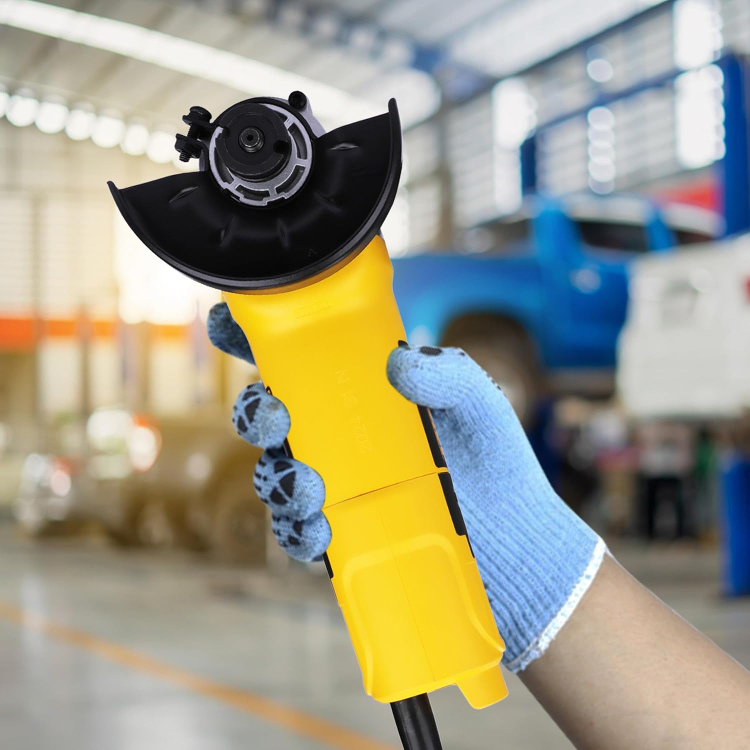 DEWALT DW801-IN, 850W, 4” (100mm) Heavy Duty Angle Grinder Engineered For Heavy Duty Applications with Spindle Lock and Toggle switch, 2 Year Warranty