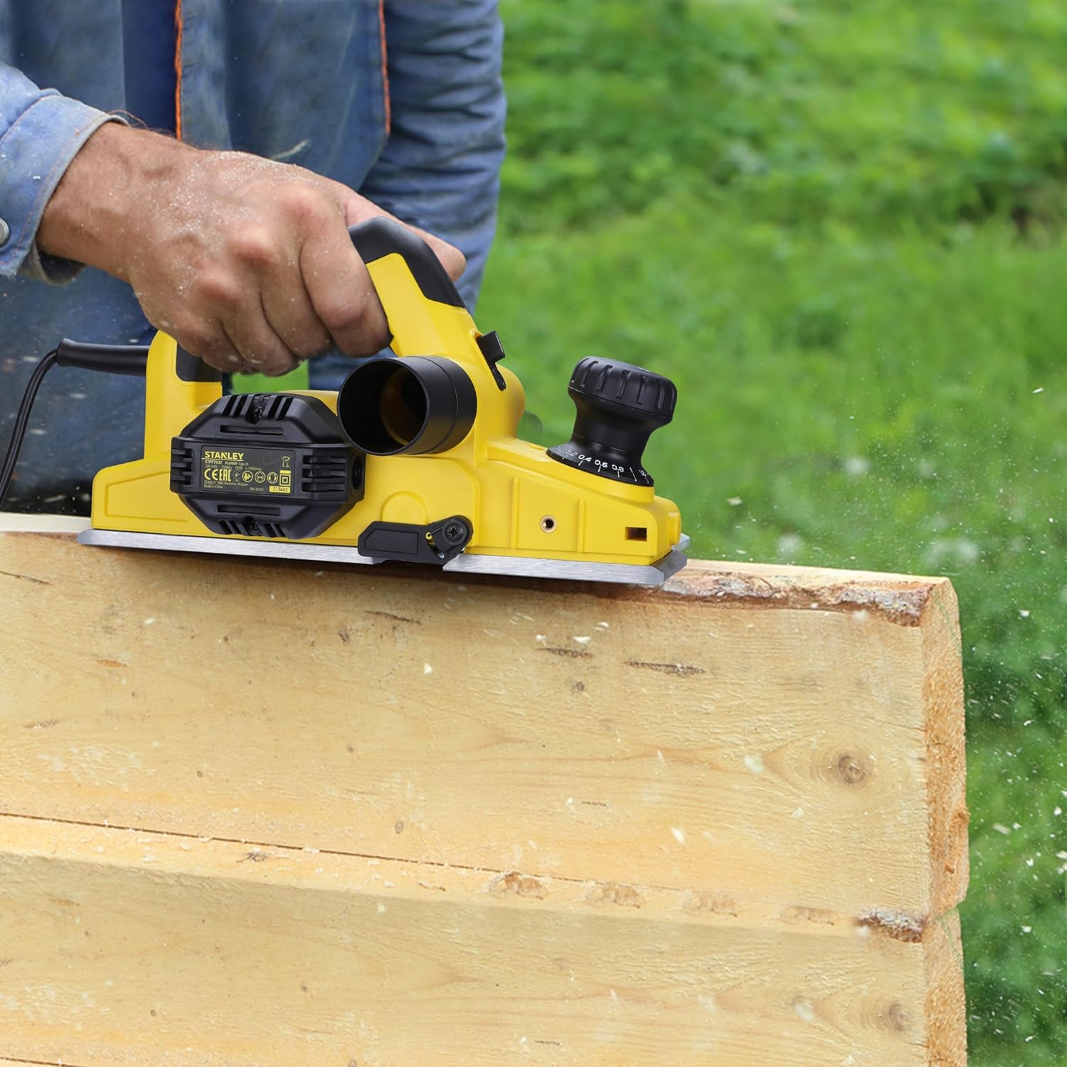 STANLEY STPP7502-IN 750W 2mm Planer (Yellow and Black) with 2 TCT blades