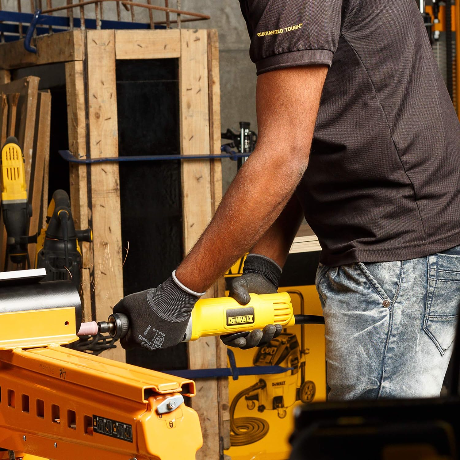 DEWALT DWE 4887N-IN 450W Die Grinder with 2 wrenches
