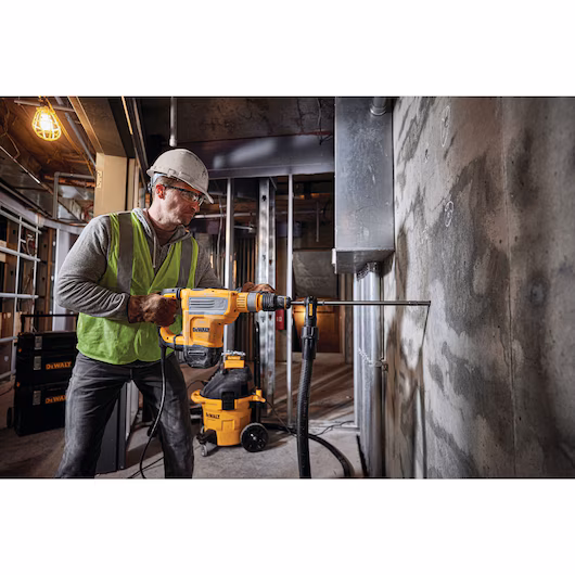 DEWALT 1350W 45mm SDS-max® Hammer Drill
