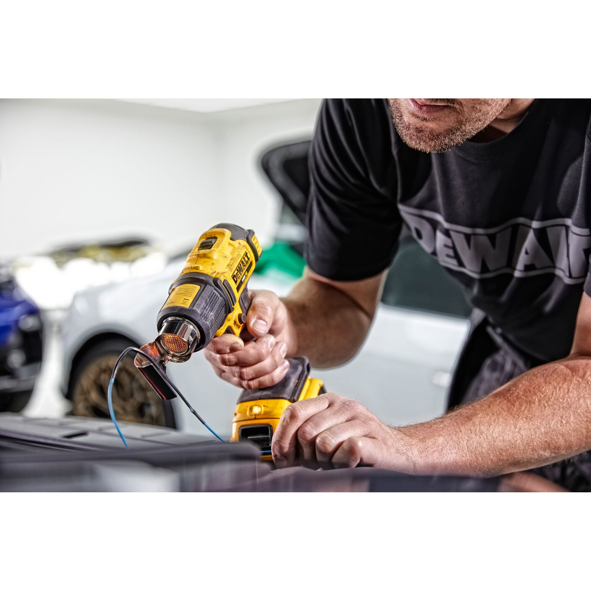 DEWALT DCE530N-XJ 18V Cordless Hear Gun (Bare)