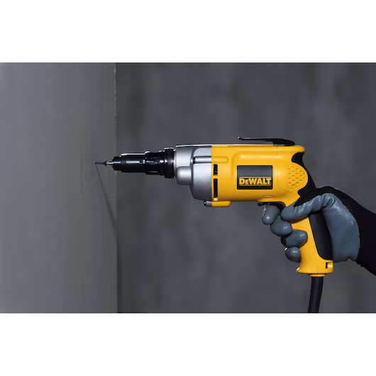 DEWALT Versaclutch screwdriver