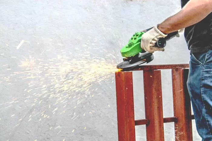 Eibenstock EZW 180I 2300 W 180 mm Angle Grinder
