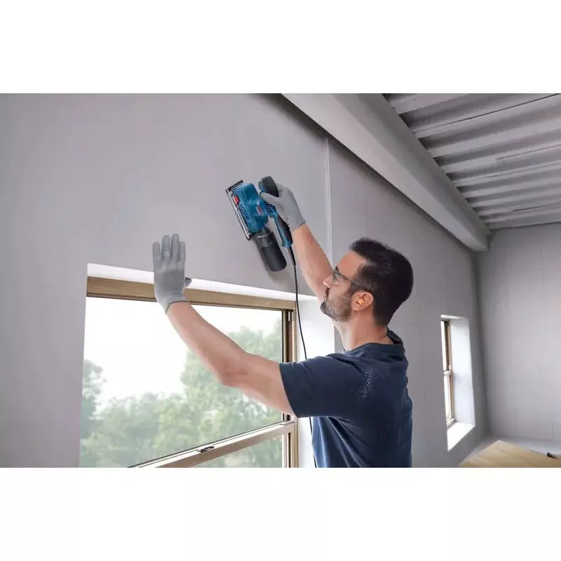 Bosch 200 W Orbital Sander 8000-12000 RPM No Load Speed and 90 mm Sanding Plate Width, 06010701F1