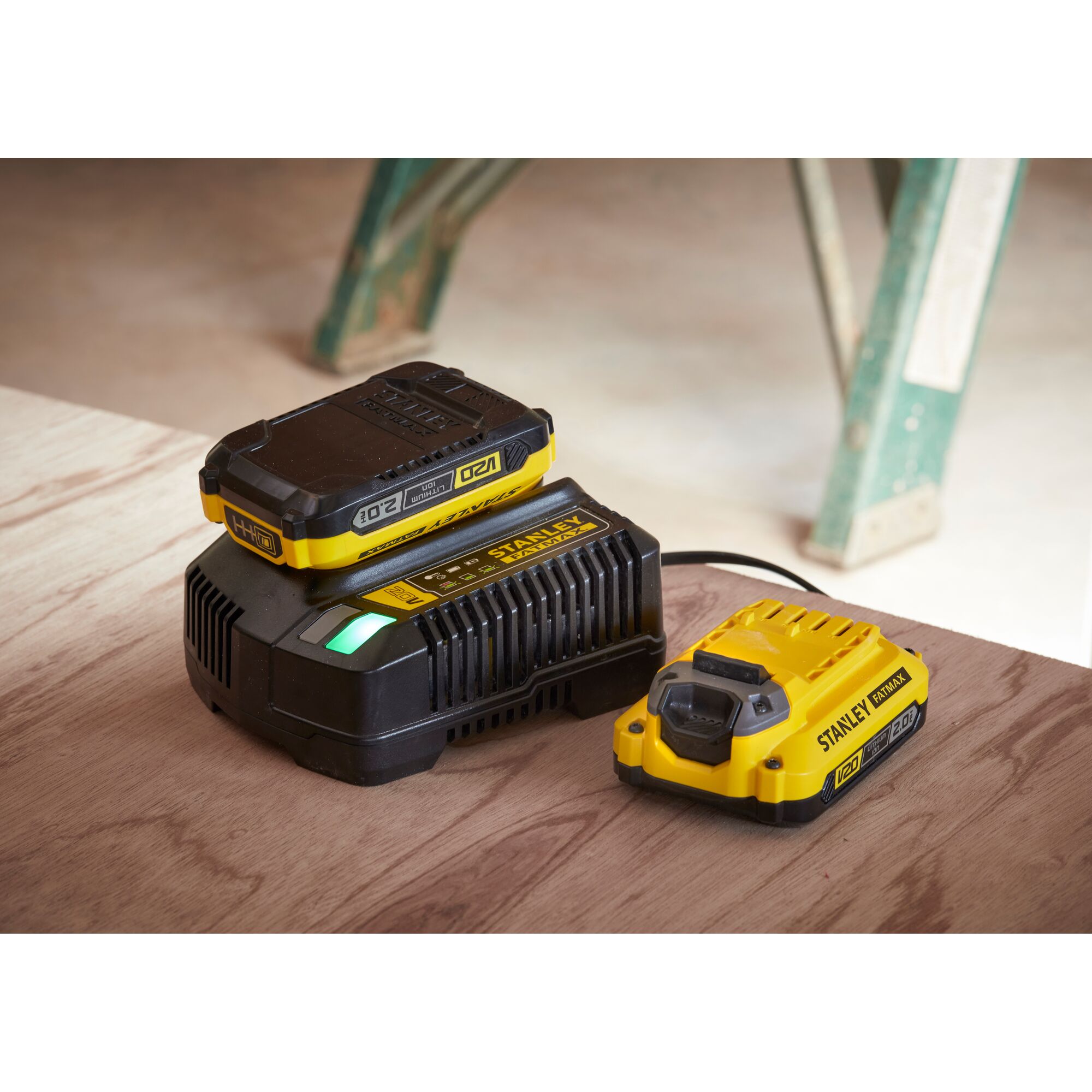 STANLEY SC200-B1 20V 2A Charger