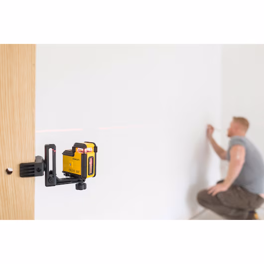 STANLEY STHT77504-1® Cross Line 360° Laser Level – Red