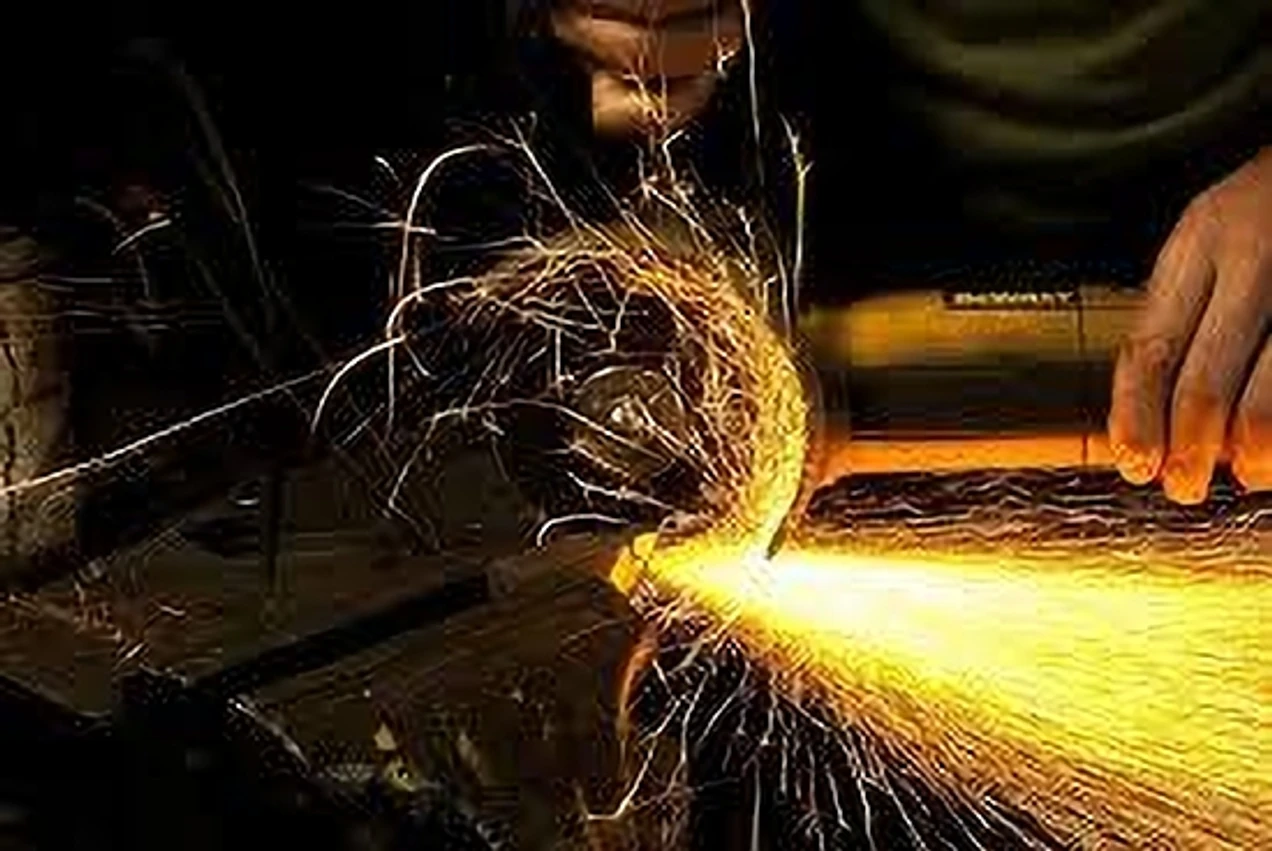 DEWALT DWE750S-IN Angle Grinder