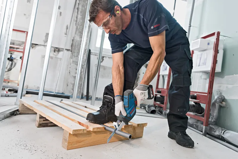 Bosch GSA 18 V-LI C 18V Heavy Duty Cordless Reciprocating Saw