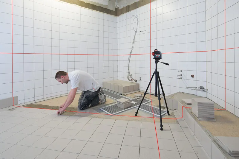 Bosch GLL 3-80 Professional Line Laser Level, 3 x 360° Red Laser Lines, 30m Range