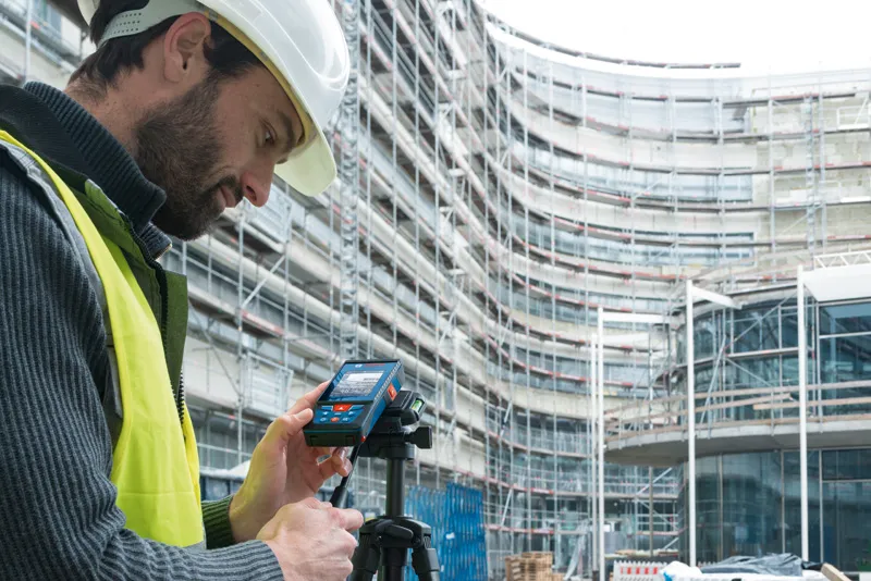 Bosch GLM 100-25 C Professional Laser Measure