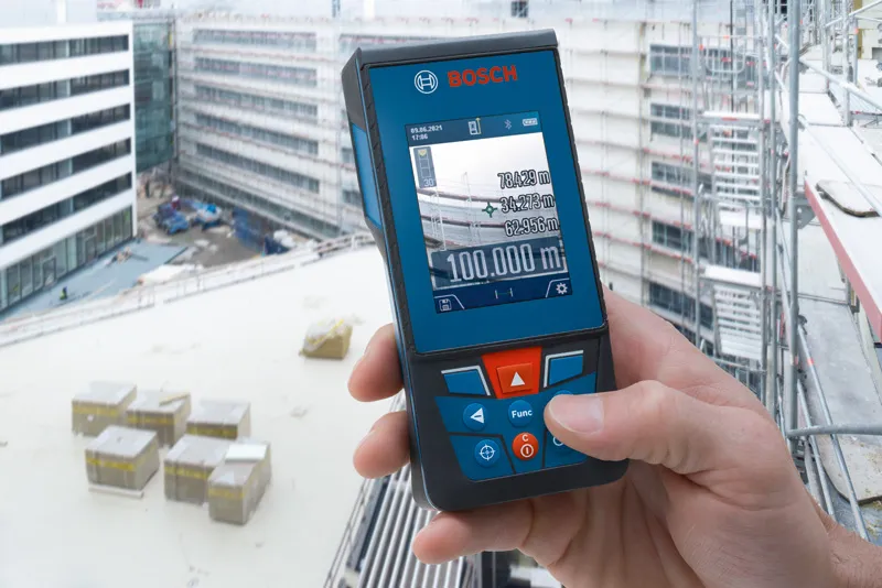 Bosch GLM 100-25 C Professional Laser Measure